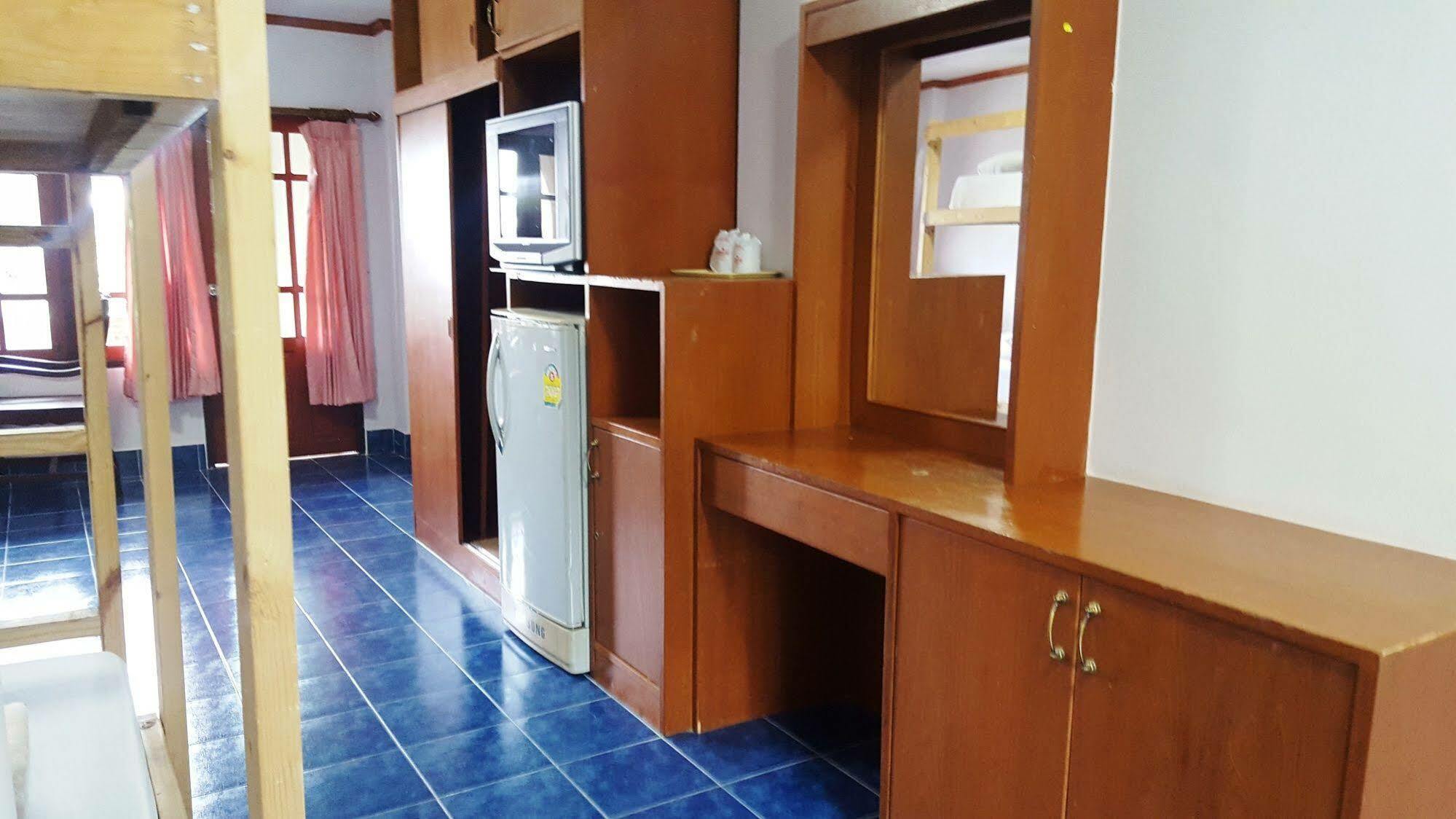 Coconut House Chaweng Hotel Koh Samui Exterior photo